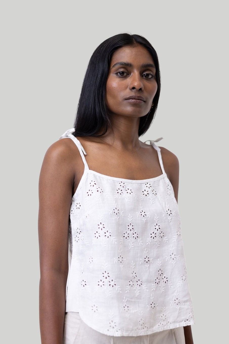 Reistor Tops | Tie-Up Camisole In White Embroidery Coconut White