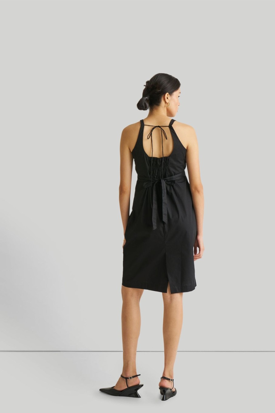 Reistor Dresses | Fitted Knee Length Dress In Black