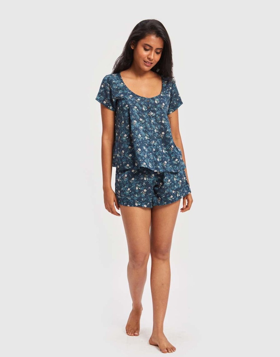 Reistor Pajamas | A Dreamy Escape Pajama Shorts Set Dreamy-Escape