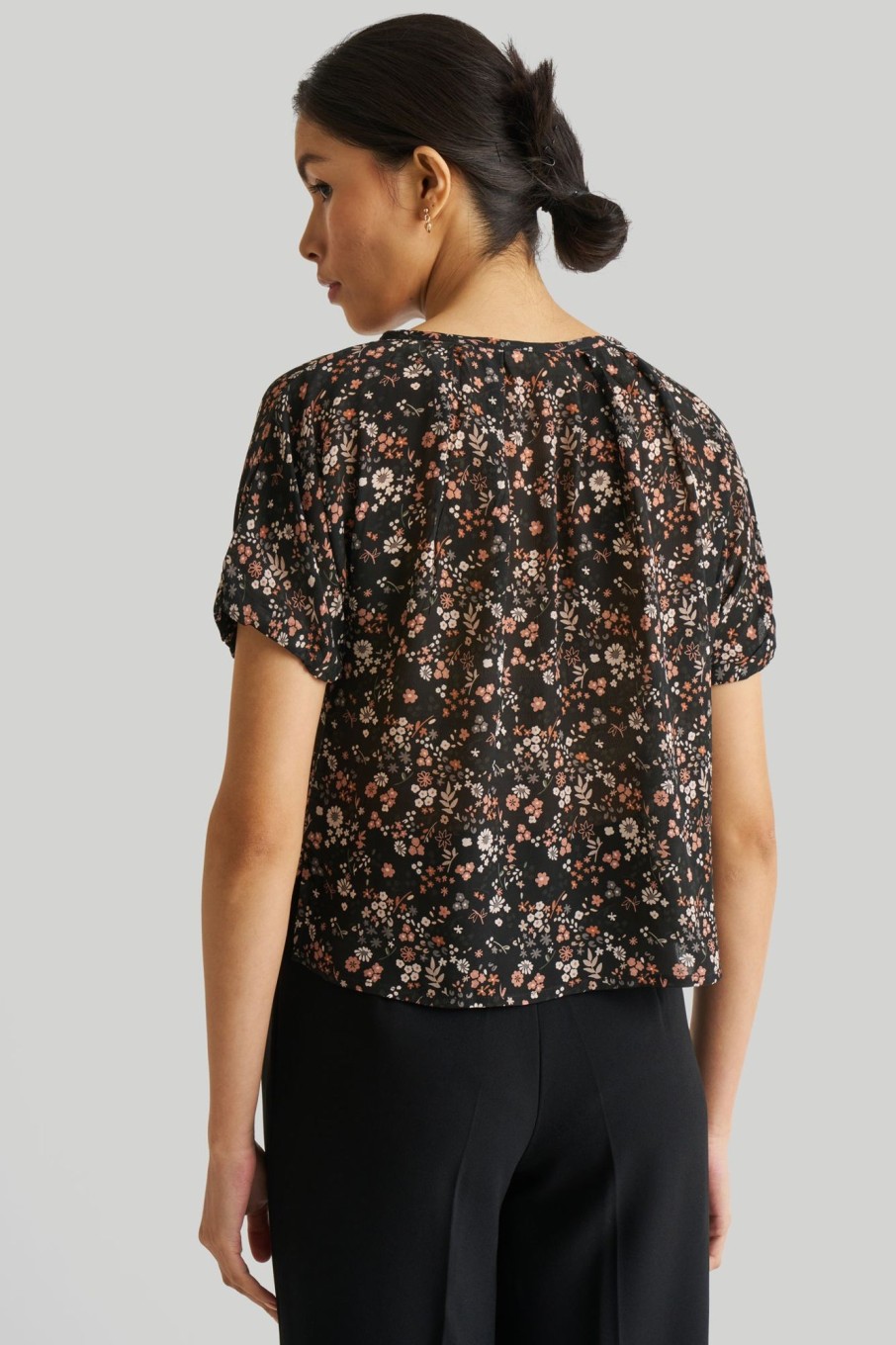 Reistor Tops | Balloon Sleeve Printed Top Wildflower Waltz