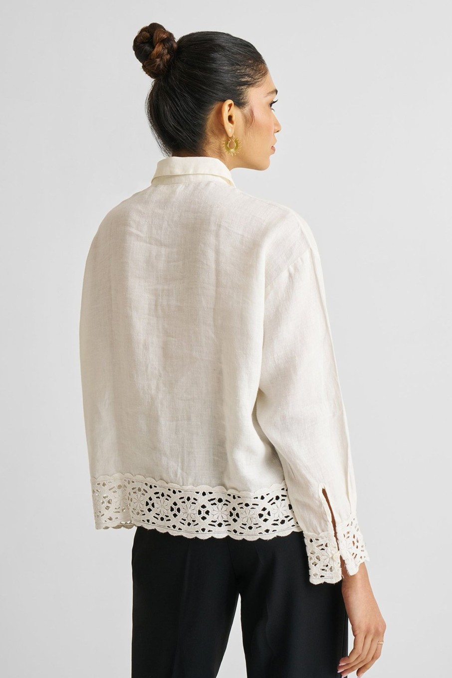 Reistor Tops | Button-Down With Lace Shirt In Off-White Shell Off-White