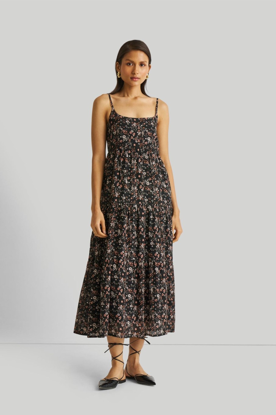 Reistor Dresses | Strappy Tiered Maxi Dress In Black Florals Wildflower Waltz