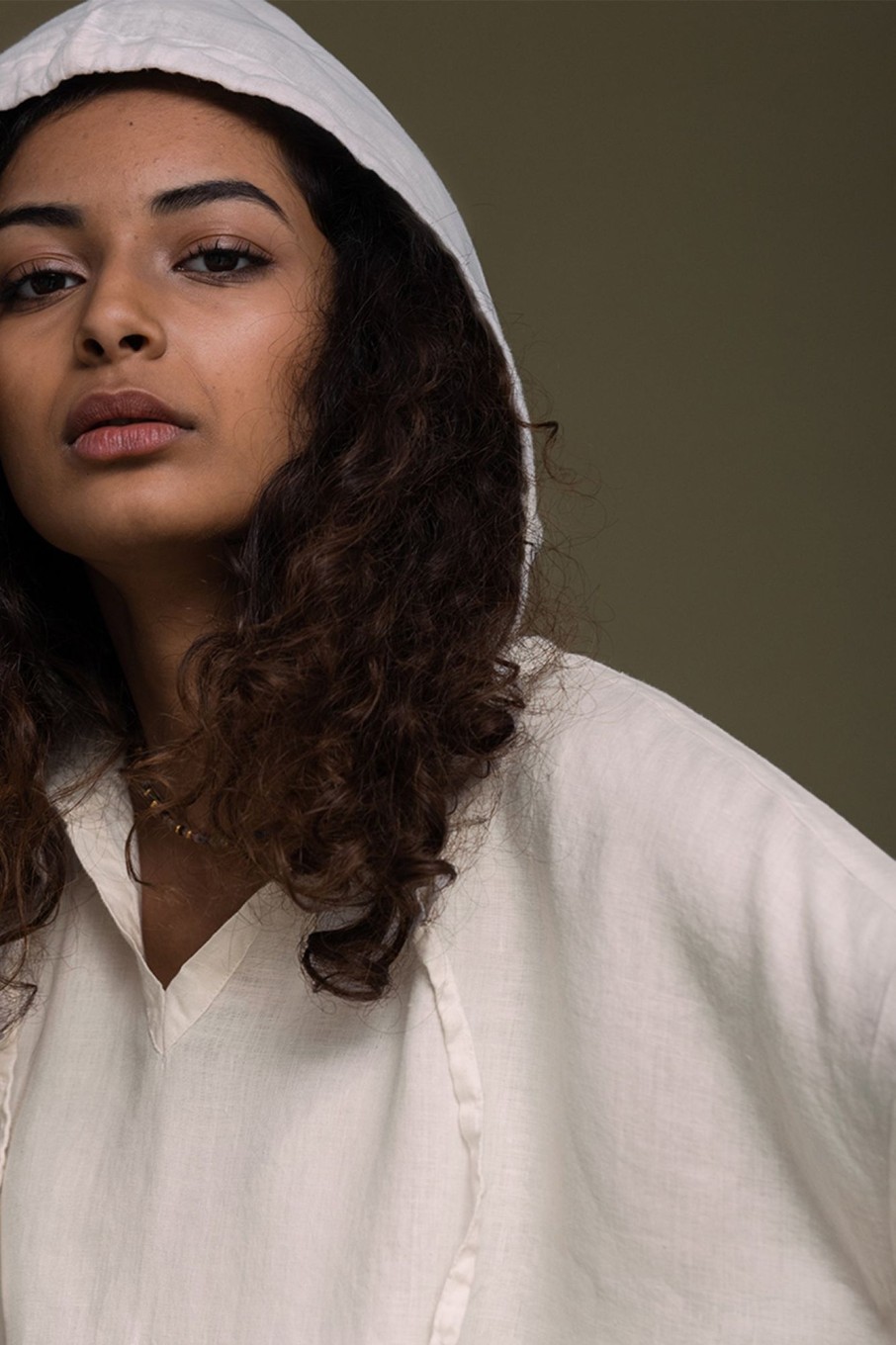 Reistor Tops | The Hemp Hoodie Shell Off-White