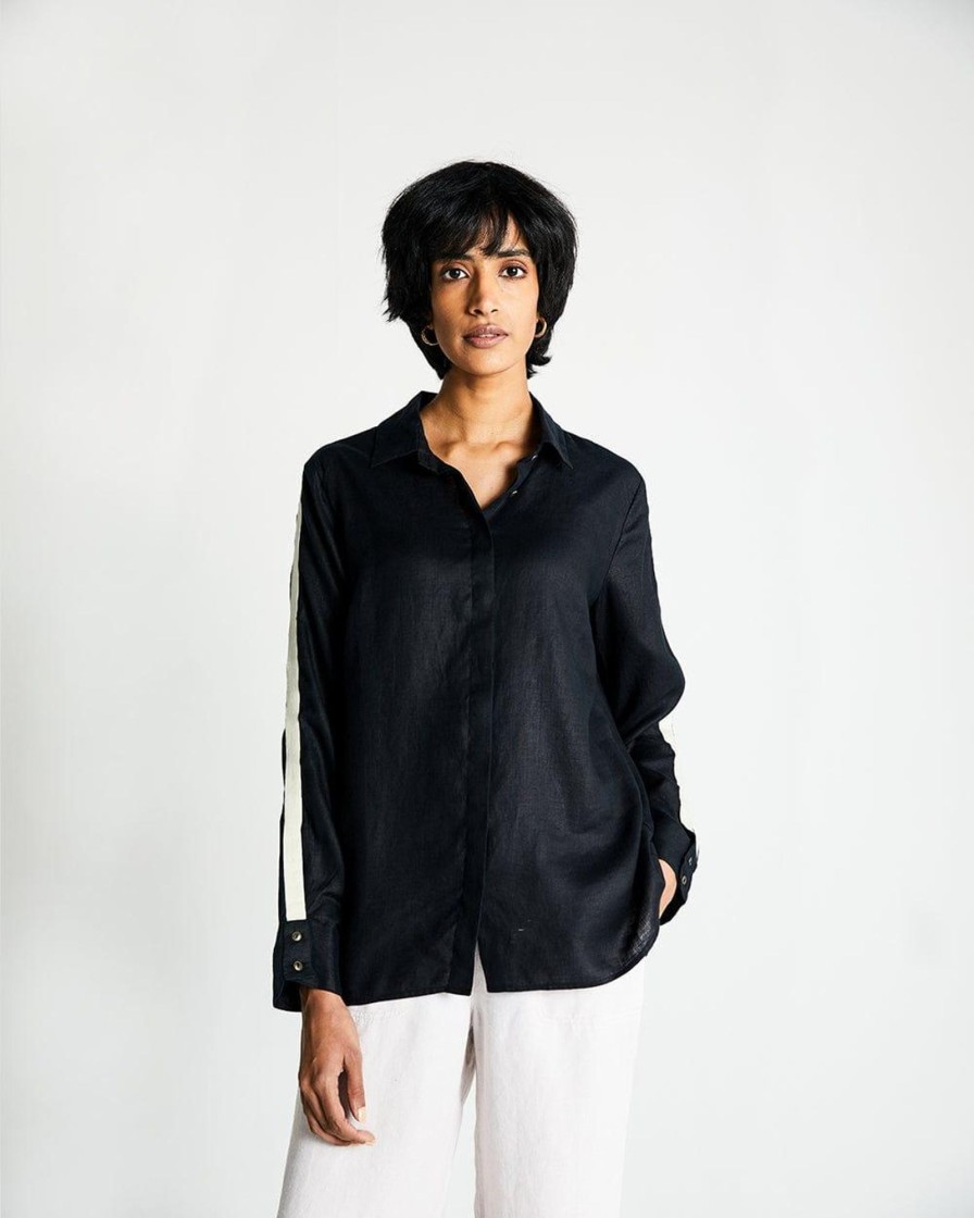 Reistor Tops | The Weekday Shirt Black