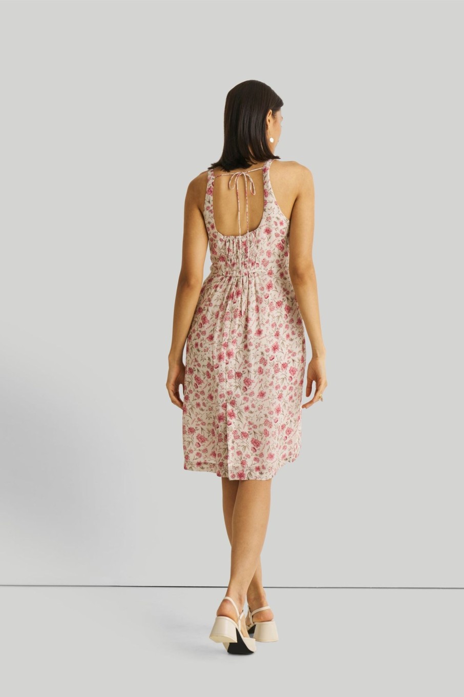 Reistor Dresses | Fitted Knee Length Floral Dress Petal Fusion