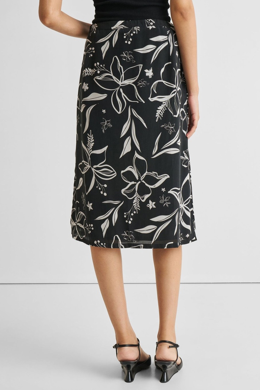 Reistor Skirts | Floral Skirt With Front Slit Floral Monochrome Magic