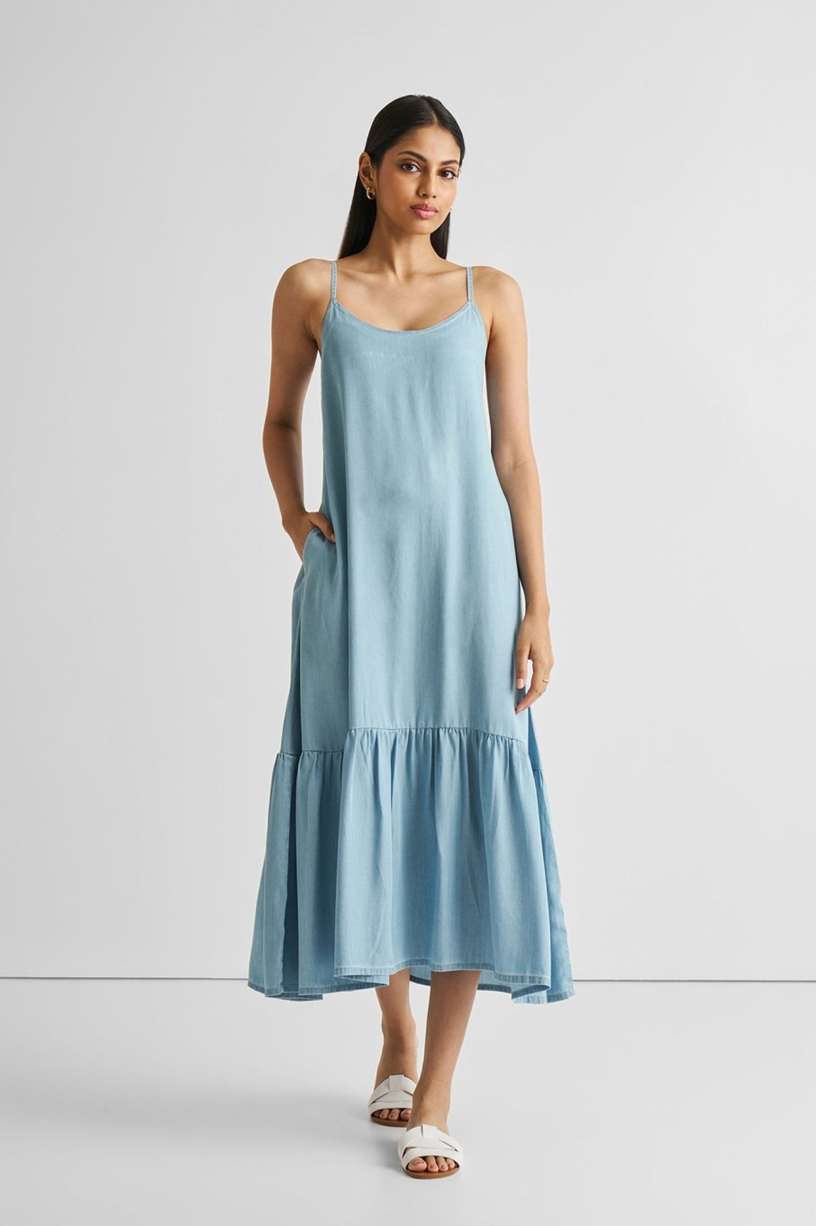 Reistor Dresses | Flowy Maxi Dress In Blue Denim Ocean Blue