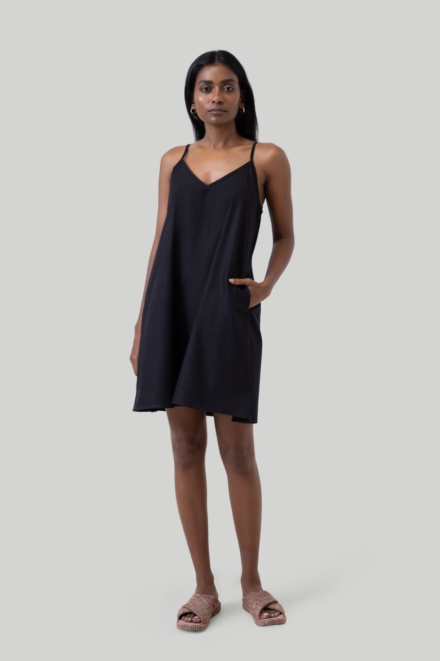 Reistor Dresses | Short Tent Dress In Black