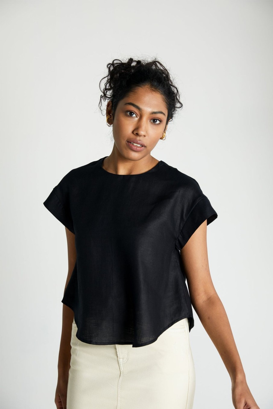 Reistor Tops | Sandcastle Saturdays Top Black