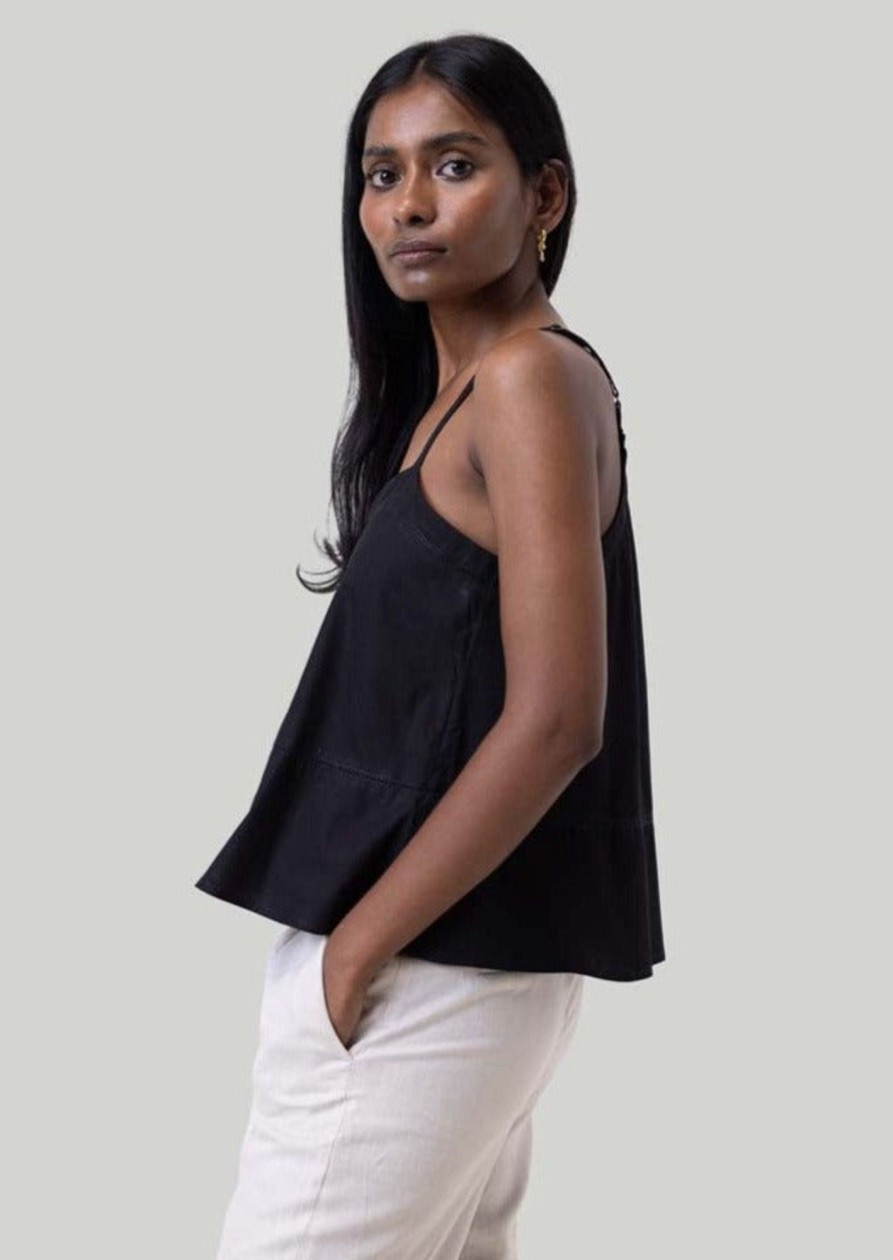 Reistor Tops | V-Neck Camisole With Lace Black